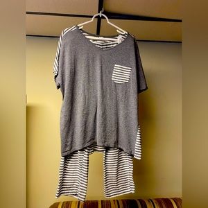 Liz Claiborne Women’s Pajama Set